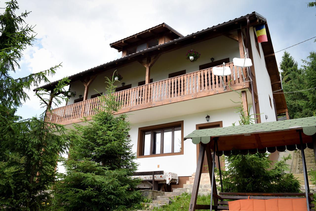 Casa Edy Hotel Colibita Ngoại thất bức ảnh